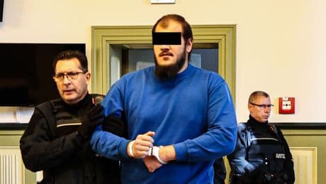 Ex Kehle durchgeschnitten, Gutachter sagt: - „Dieses Verbrechen war eine Machtdemonstration“