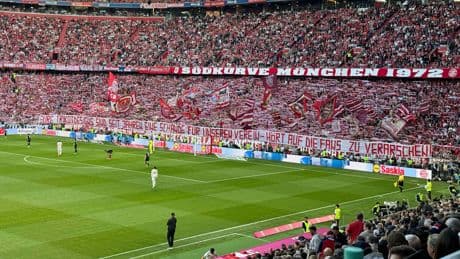 Beim Müller-Abschied - Fan-Proteste gegen Bayern-Trikot!