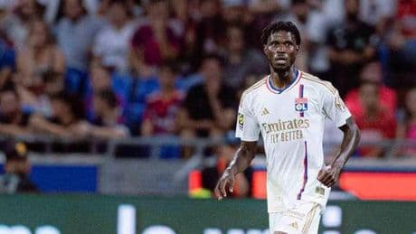 El Real Zaragoza hace un último intento por Akouokou