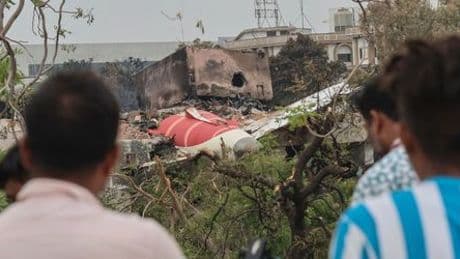 Air India: Treibstoff-Stopp war offenbar Ursache für Absturz in Ahmedabad