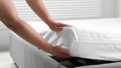 Für Allergiker: Encasing: So schützen Sie sich im Bett vor Milben und verbessern die Schlafqualität
