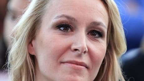 «Du temps perdu à insulter les ’’gwers’’»: Marion Maréchal saisit la justice pour incitation à la haine après un sketch de Mustapha El Atrassi