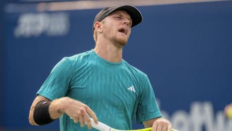 Davidovich se retira en los octavos de final de Toronto con calambres en las piernas