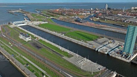 Eerste proefvaart Nieuwe Sluis Terneuzen: ’40.000 schepen meer door Westerschelde’