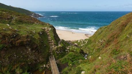 'Secret' cove in the UK with turquoise waters and seals