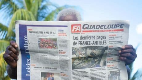 « Nous allons vers un désert informationnel » : menacés, les quotidiens d’outre-mer s’allient pour leur survie