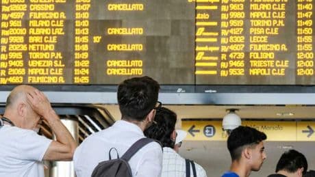 Sciopero treni 6 maggio, orari e linee interessate, rimborsi: 5 consigli per evitare disagi