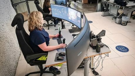 Trabajar en una mina a 1.000 km de distancia es posible: así es la tecnología de control remoto de maquinaria pesada