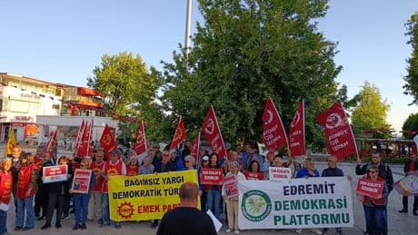 Edremit’te “Siyasi tutsaklara özgürlük” çağrısı: “Halk iradesi tutsak edilemez”
