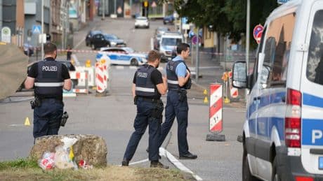 Völklingen – Polizist durch Schüsse getötet: Pressekonferenz live
