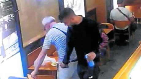 «Tenemos tantos robos y peleas en el bar de Zabalburu que pensamos en cerrar»