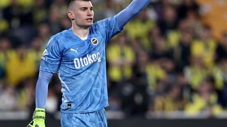 Livakovic'e Premier Lig'den kanca!