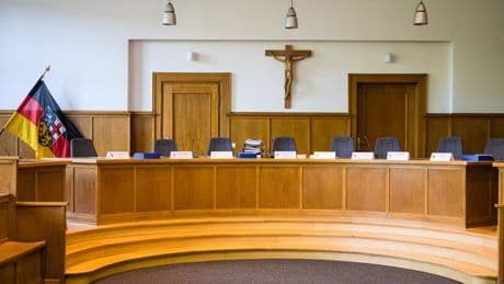 Sohn unter Mordverdacht: 89-Jährige mit Hammer und Messer getötet - Mordprozess