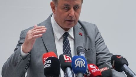 Tugay'dan İzmir halkına çağrı