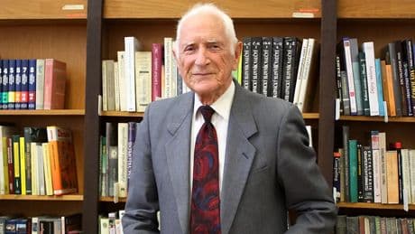 John Scharffenberg, médico y nutricionista formado en Harvard, 102 años: “La carne roja tiene hierro hemo y eso aumenta el riesgo de cáncer, diabetes y ataques al corazón”