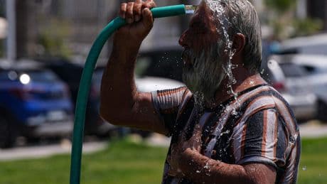 LIVE | Temperatuur in Turkije komt voor het eerst uit boven de 50 graden