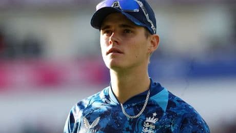 Alastair Cook feels answer is clear in Jacob Bethell vs Ollie Pope debate