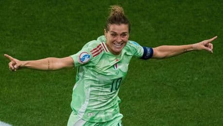 L’Italia vola in semifinale a Euro 2025 con super Girelli, 2-1 alla Norvegia