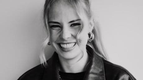 Poesie: Was hilft gegen Einsamkeit, Clara Lösel?
