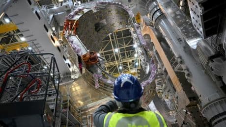 Fusion nucléaire: le projet ITER finalise le dernier élément de l'aimant "le plus puissant du monde"