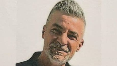Simone Mattiuzzo muore sul divano sotto gli occhi della moglie: «Sono stanco», poi il malore fatale