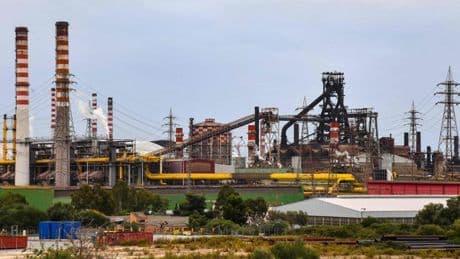 Ex Ilva, arriva l’autorizzazione ambientale. Il ministro Urso: “L’impianto di Taranto è salvo”