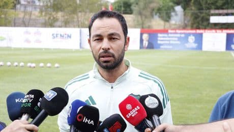 Selçuk İnan: "Orta sahaya en az bir oyuncu istiyoruz"