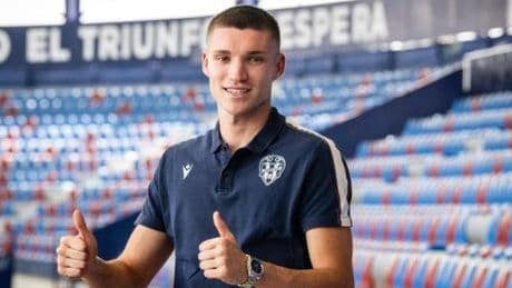 El meta Álex Primo renueva con el Levante hasta 2028