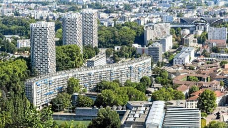« Casser les “ghettos de riches” dans une ville pas riche est insensé »