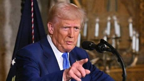 Trump’tan teknoloji devlerine uyarı: ABD'ye taşınmayana yeni vergiler yolda