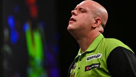 Premier League: Michael van Gerwen verliest en laat na uit te lopen op concurrentie