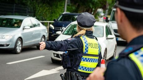 Sicherheit: Hafengeburtstag und HSV-Spiel - Polizei im Großeinsatz