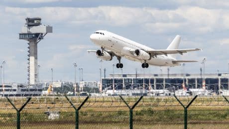 Beliebte Airlines, günstige Reiseklassen: Welcher Anbieter überzeugt wirklich?