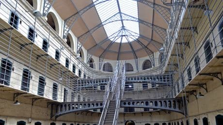 Prisons : 84.951 personnes sont détenues au 1er juillet en France, un nouveau record