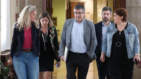 El PSOE decide poner las cosas más fáciles al PP