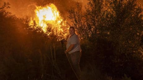 El calor activa avisos rojos en ocho comunidades autónomas y naranja en seis con riesgo de nuevos incendios