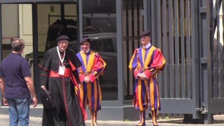 Conclave, i cardinali: "Due o tre giorni per l'elezione. Seguire linea del Concilio Vaticano II"