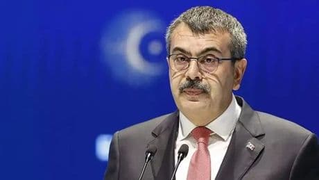 Milli Eğitim Bakanı Yusuf Tekin'in dili sürçtü: 'Soruları bizim imam hatip okullarımızdaki öğretmenlerimiz hazırlıyor'