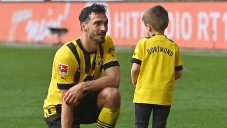 Er wusste nichts von Papas Abschiedsspiel - Mats Hummels entschuldigt sich bei Sohn Ludwig