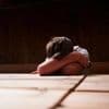 Jung und verzweifelt: Jugendliche fühlen sich immer unglücklicher