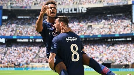 La lección de Luis Enrique y Dembélé a un Madrid preso de los errores y el desconcierto