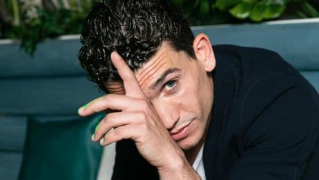 Jaime Lorente, 33 años, actor: “El intrusismo laboral me cabrea muchísimo. Me parece una vergüenza, y tengo una teoría sobre los actores y las actrices naturales”