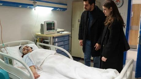 Gönül Dağı'nın Taner’i Berk Atan trafik kazası geçirdi