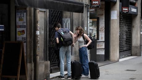 Consumo ordena a Airbnb el bloqueo de más de 65.000 anuncios ilegales de pisos turísticos