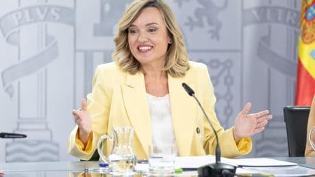 Pilar Alegría deberá explicar a las Cortes dos vuelos oficiales a Aragón "sin registrar" desde que ella lidera el PSOE autonómico