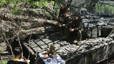 Rusia retoma los ataques aéreos tras la tregua de Pascua: lanza 3 misiles y 96 drones sobre Ucrania