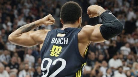 Khem Birch'e 1 yıllık sözleşme