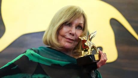 Kim Novak's emotional return to the spotlight at Venice Film Festival