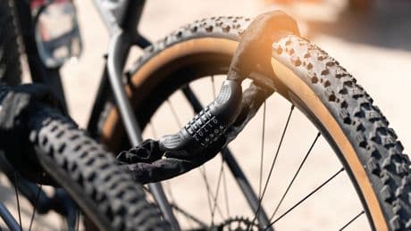 Bike Deal: Sichere Sache: ABUS Kettenschloss heute fast 40 Prozent günstiger