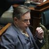 ‘Koninginnenstuk’ De Wever in gevaar: beperking werkloosheid botst op Brussels belangenconflict